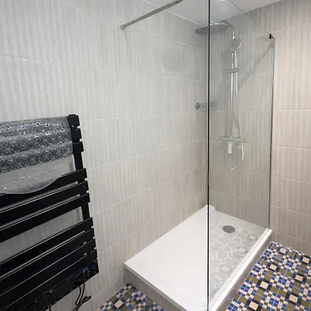 Le Petit Montmartre - 2 Prs - 18 - Métro 12 Appartement *